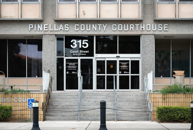Entrance of the Pinellas County Courthouse at 315 Court Street in Clearwater, Florida